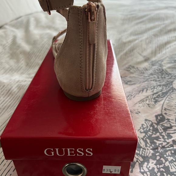 New never worn - Picture 3 of 4